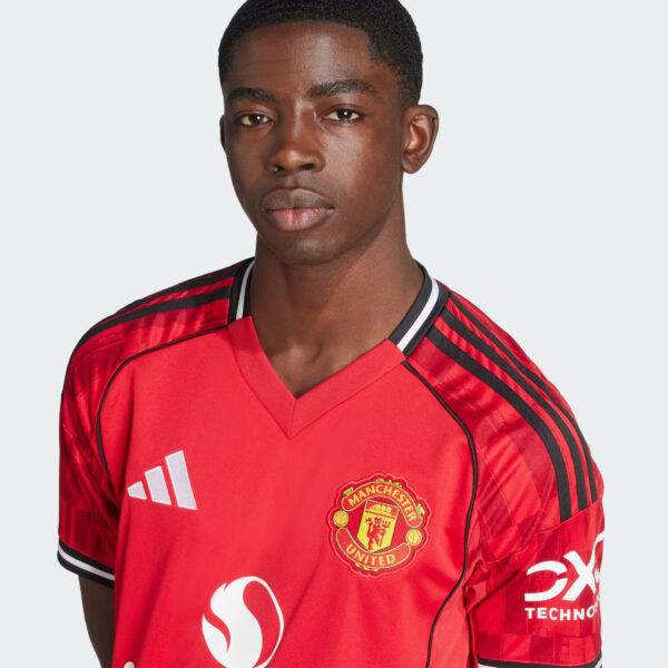 adidas Manchester United FC 2025/26 Home Shirt - Image 3